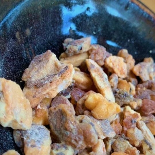 BENZOIN - Mata Kasar - Styrax benzoin - Incense Resin from Sumatra
