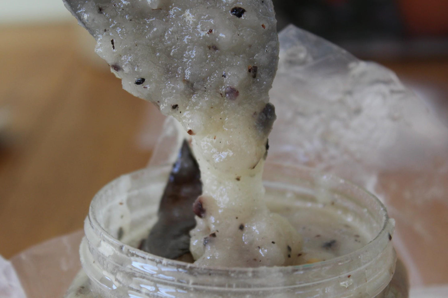 Vietnamese Incense Pine Resin 75g