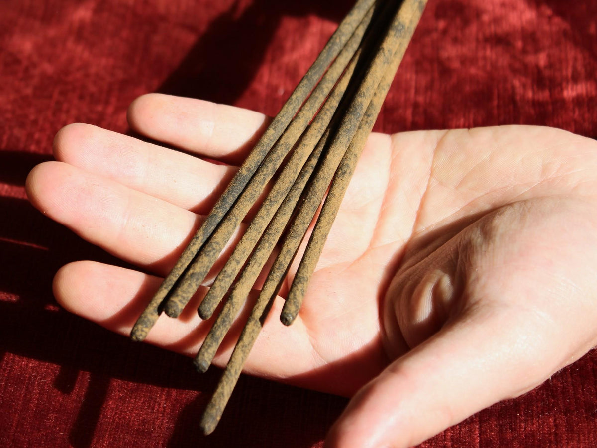 PATCHOULI - Hand rolled incense sticks from the Himalayas