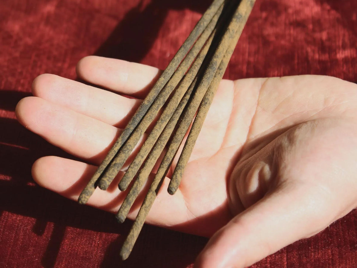 PITTA - Ayurvedic Incense Sticks - Hand rolled in the Himalayas